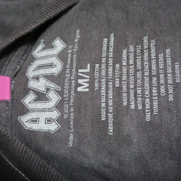AC/DC CROP TOP T-SHIRT SIZE M/L - Picture 7 of 8